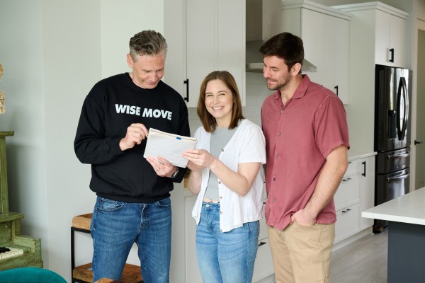 Guide to student moving in Canada