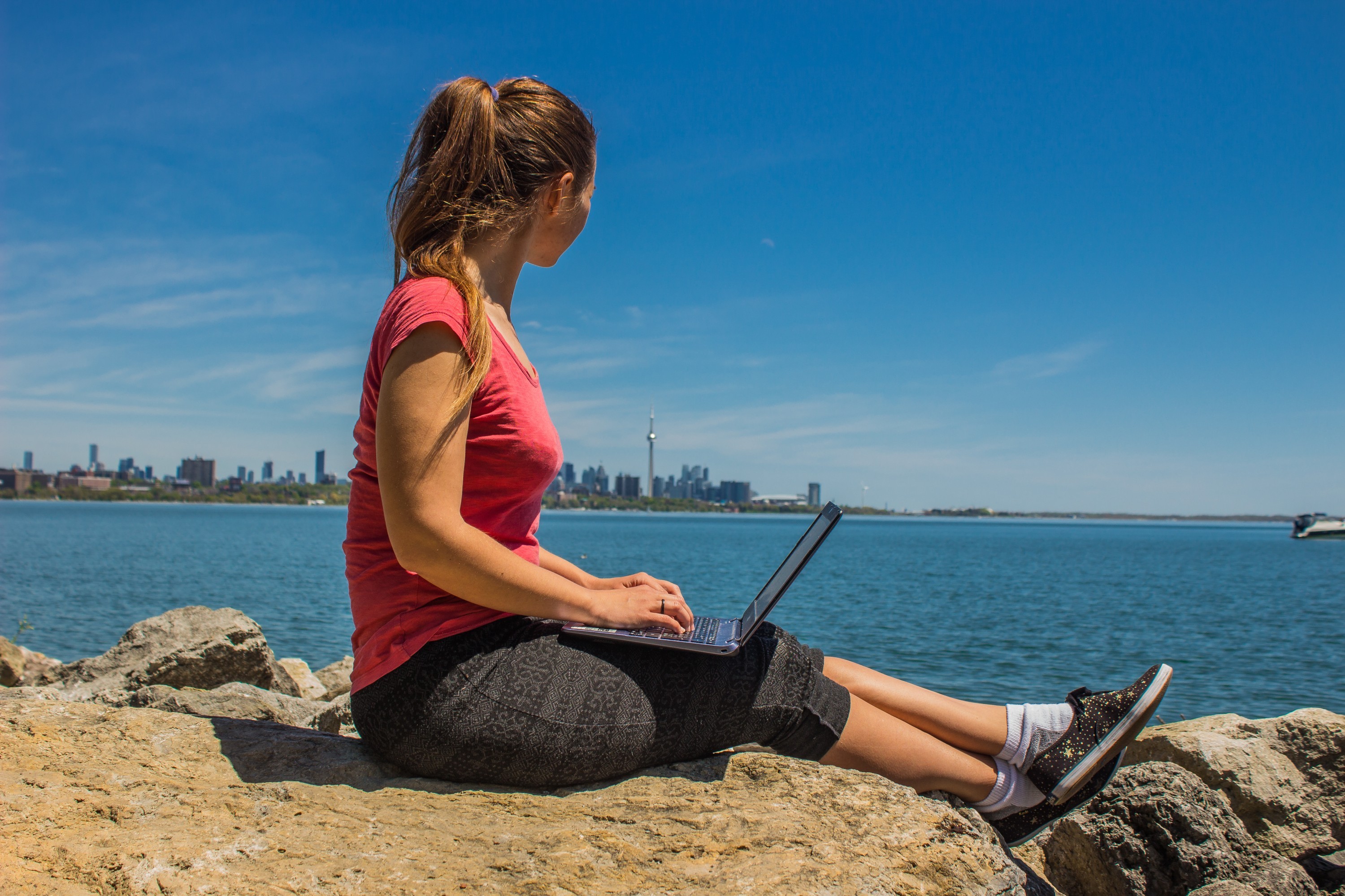 The Digital Nomad's Guide to Living in Canada