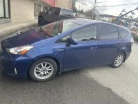 Toyota Prius v