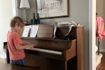 Standard stand up piano