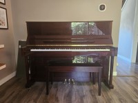 Yamaha T118 piano