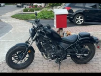 Motorcycle honda Rebel 300