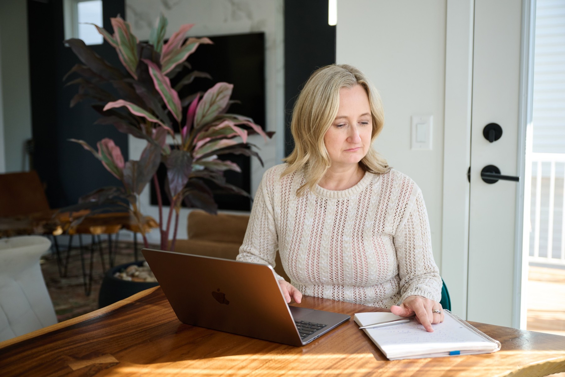 Update utilities, services and new address Canada