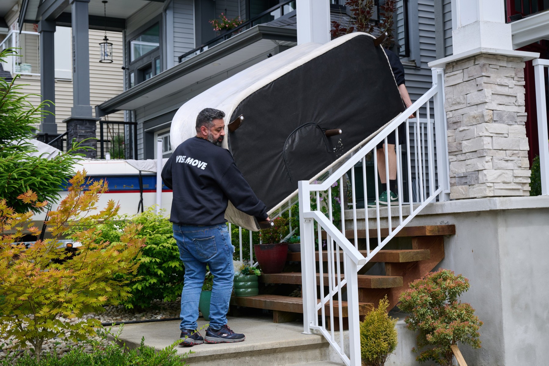 Furniture movers in Canada