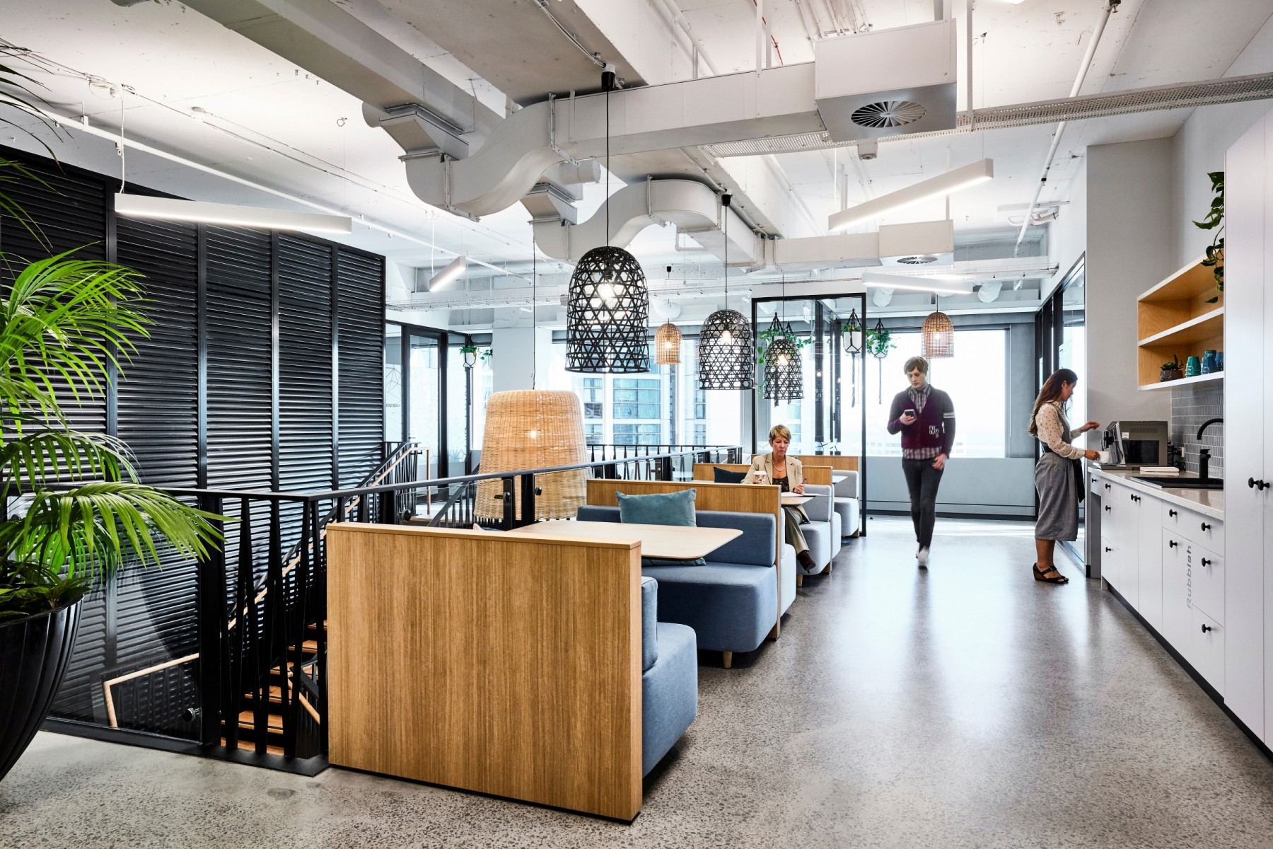 Taking breaks during work hours in Canada