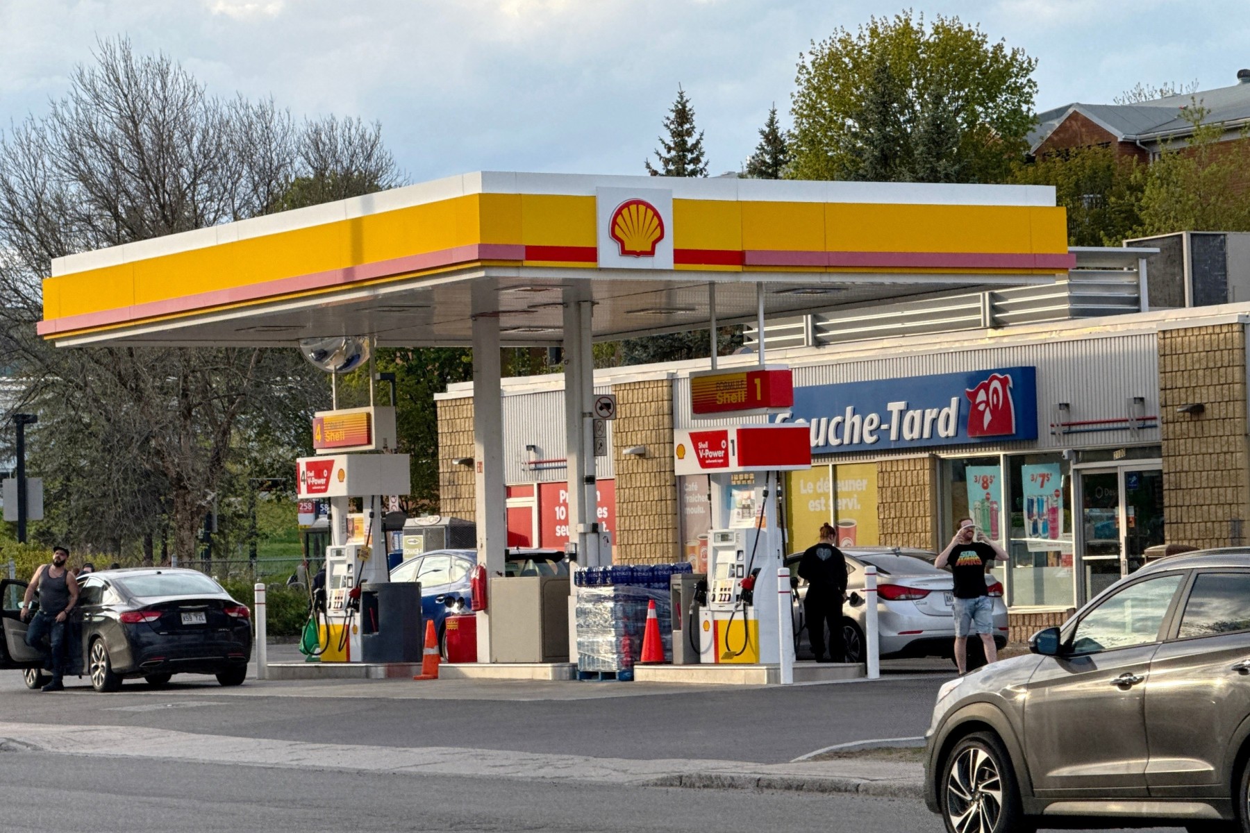 cost of owning a car in Quebec City