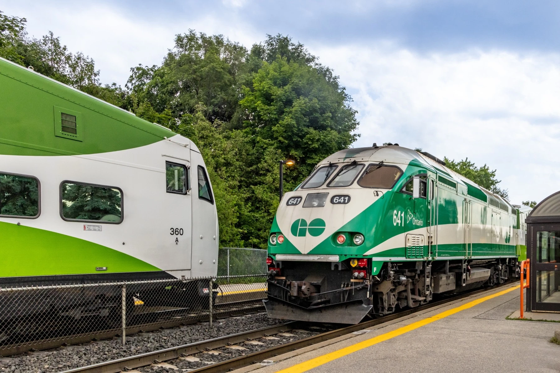 Metrolinx GO Transit Train Toronto